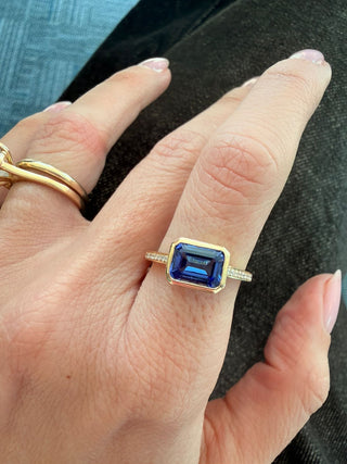 Bezel Tanzanite Ring