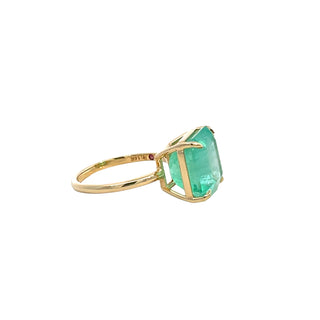Emerald Solitaire Ring
