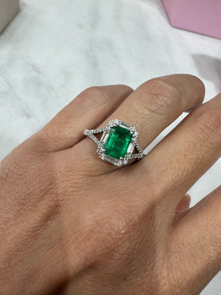 Emerald and diamond ring